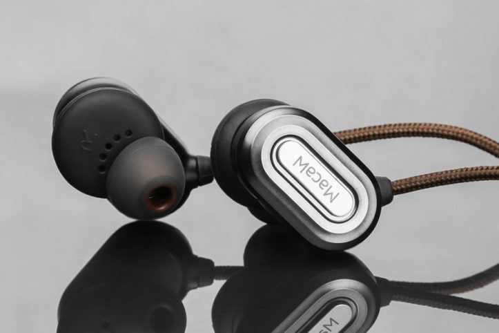 Review chất lượng tai nghe Bluetooth Macaw T1000