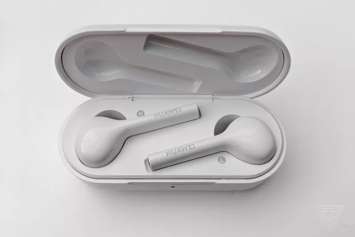 Tai nghe bluetooth của Huawei : FreeBuds