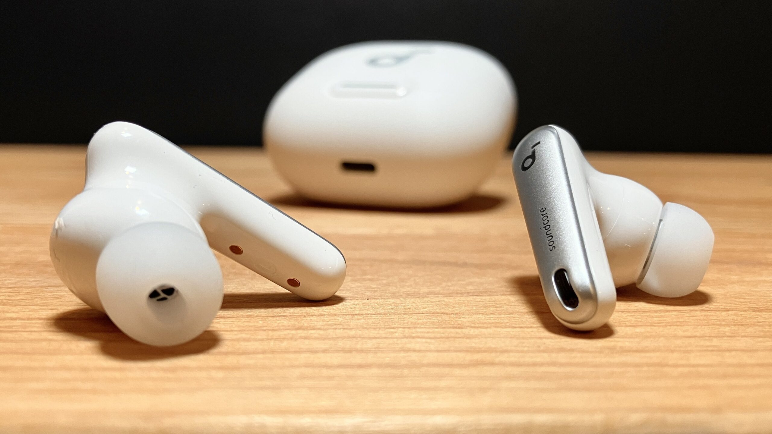 Tai nghe Anker Soundcore Liberty 4 mang đến trải nghiệm âm thanh chất lượng cùng thiết kế cực kỳ nhỏ gọn
