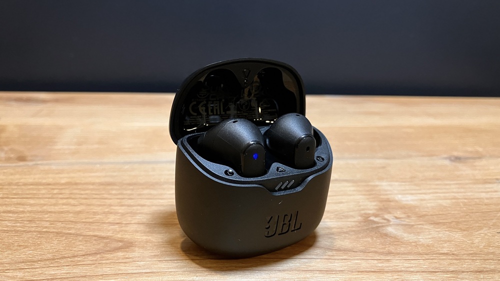 Tai nghe bluetooth giá rẻ là thiết bị âm thanh không dây phổ biến trên thị trường hiện nay Tai nghe bluetooth giá rẻ là thiết bị âm thanh không dây phổ biến trên thị trường hiện nay