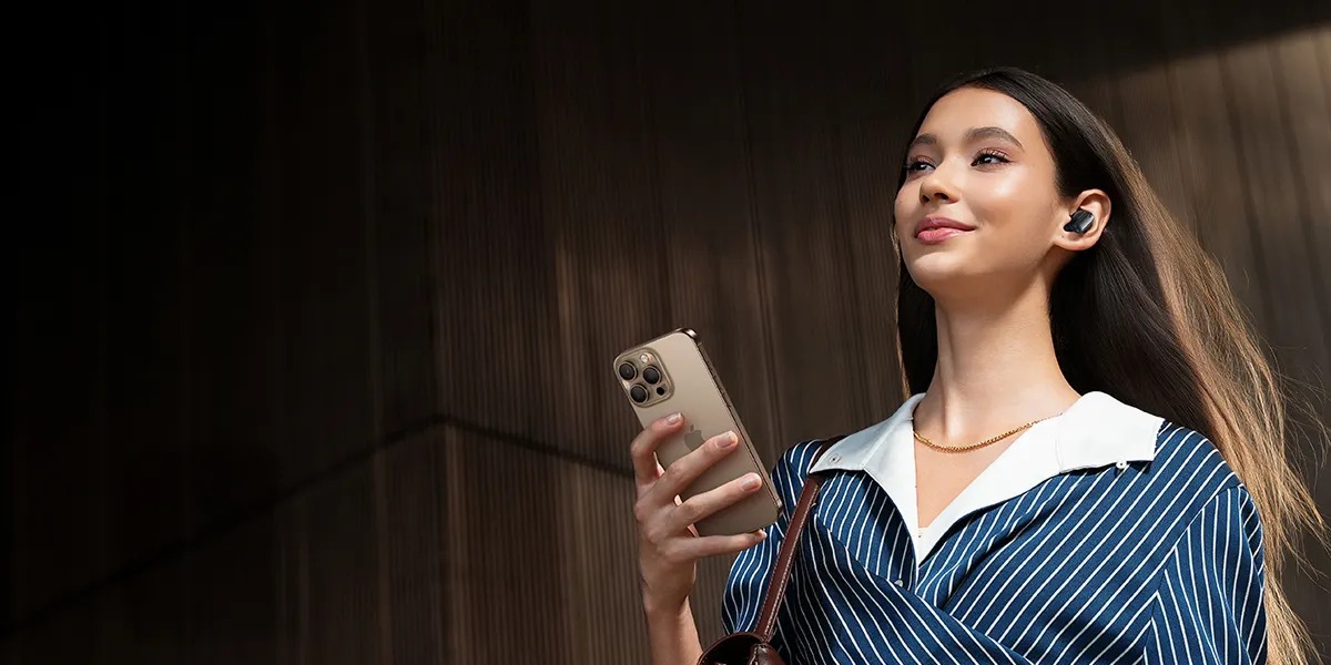 Tai nghe Bluetooth chính hãng mang đến trải nghiệm nghe nhạc linh hoạt và tiện lợi hơn rất nhiều